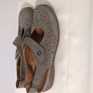 Ara Perforated Slingback Sandal Size 7